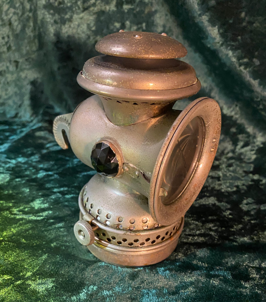 AF39D354-CC61-420F-8DD9-