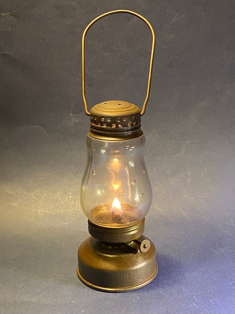 Antique Skaters Kerosene Tin Lantern – Explorer Antiques