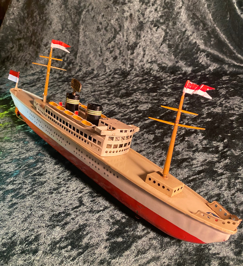 Zero Stock-Vintage Tin Windup Clockwork Ocean Liner Made by Arnold
