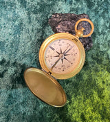 Zero Stock-Vintage WW2 U.S. Waltham Military Pocket Compass In Hunter Style Case