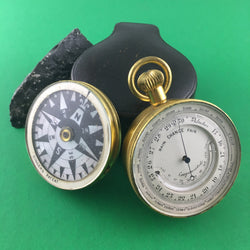 ZERO STOCK ANTIQUE POCKET BAROMETER ALTIMETER COMPASS AND THERMOMETER COMPENDIUM
